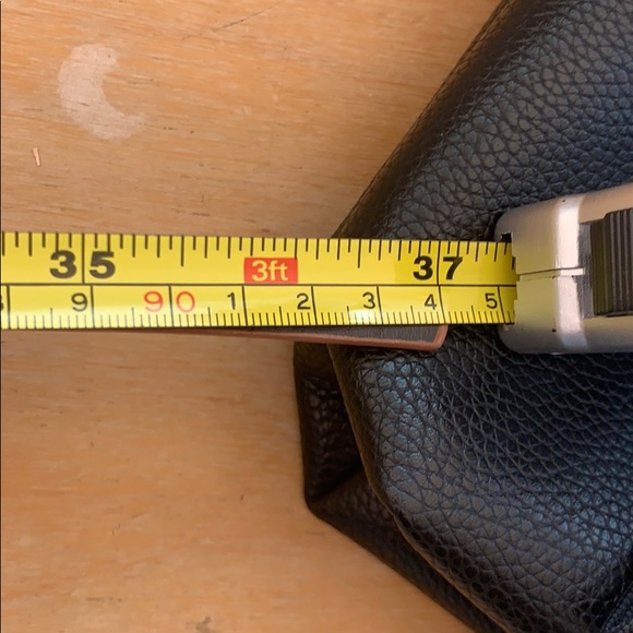 Louis Vuitton waist bag Florentine make an offer - Picture 4 of 8